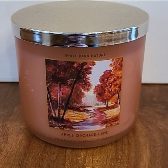 APPLE ORCHARD LANE 3 Wick Candle Bath and Body Works - Picture 2 of 6